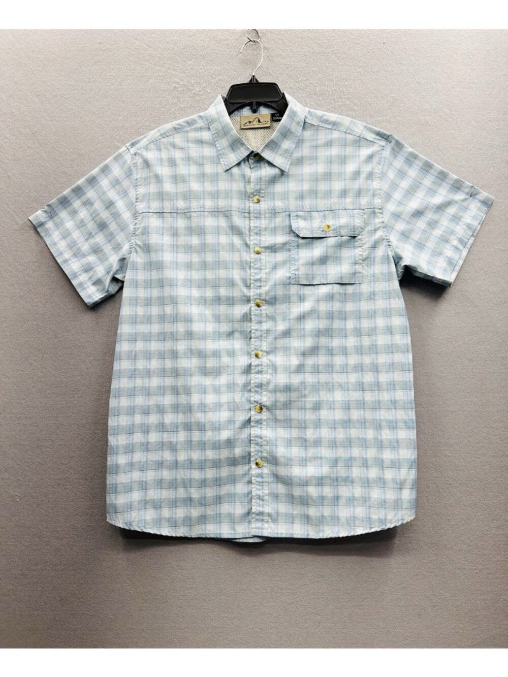 American Outback Mens Shirt LT Plaid Short Sleeve Vented Fishing Outdoor Hiking
